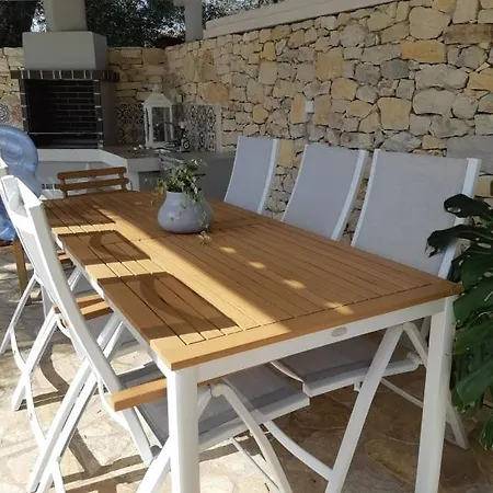 Вилла White Orchard